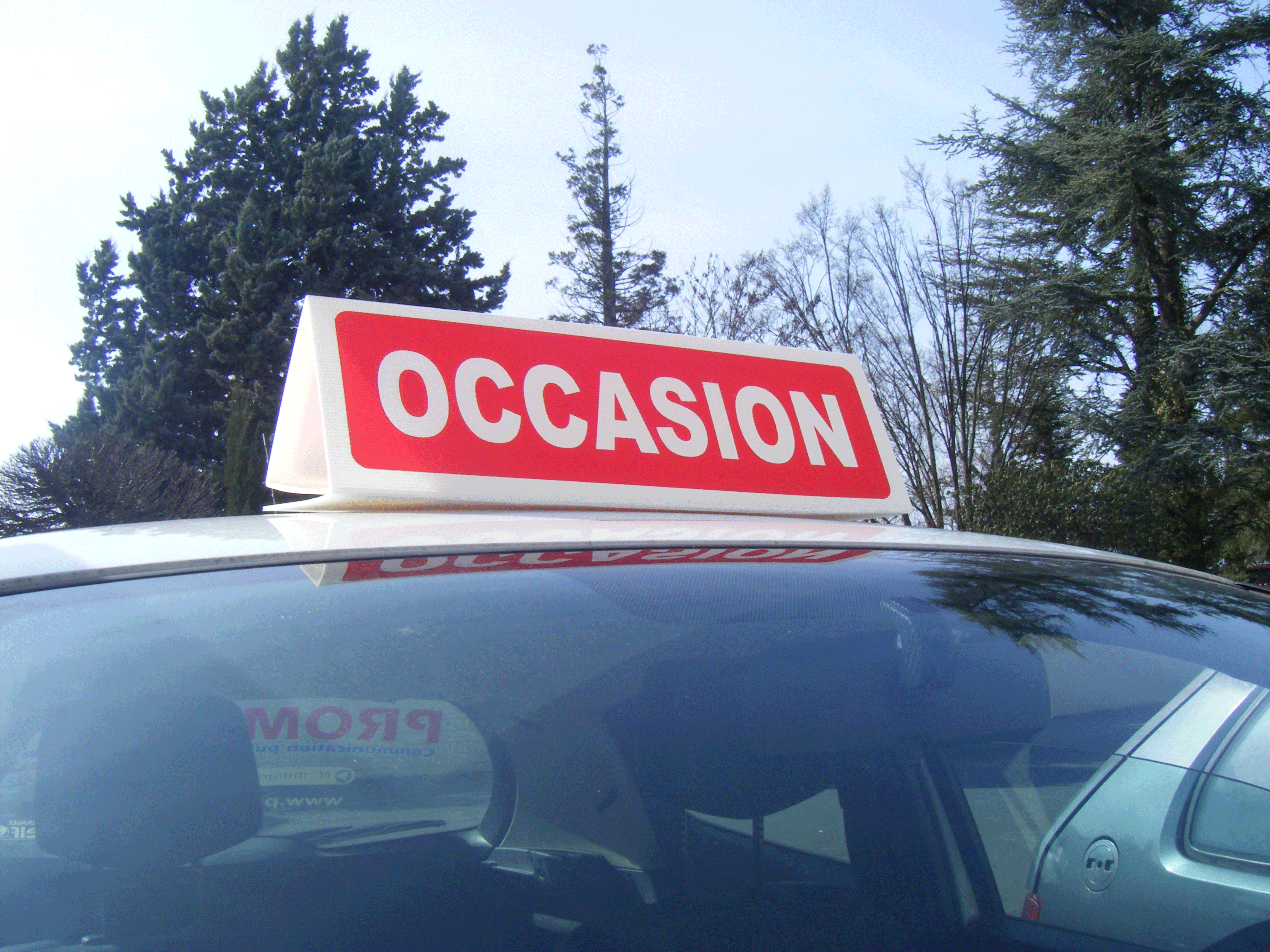 Panneau de toit magnétique triangle direction assistee - Promociel