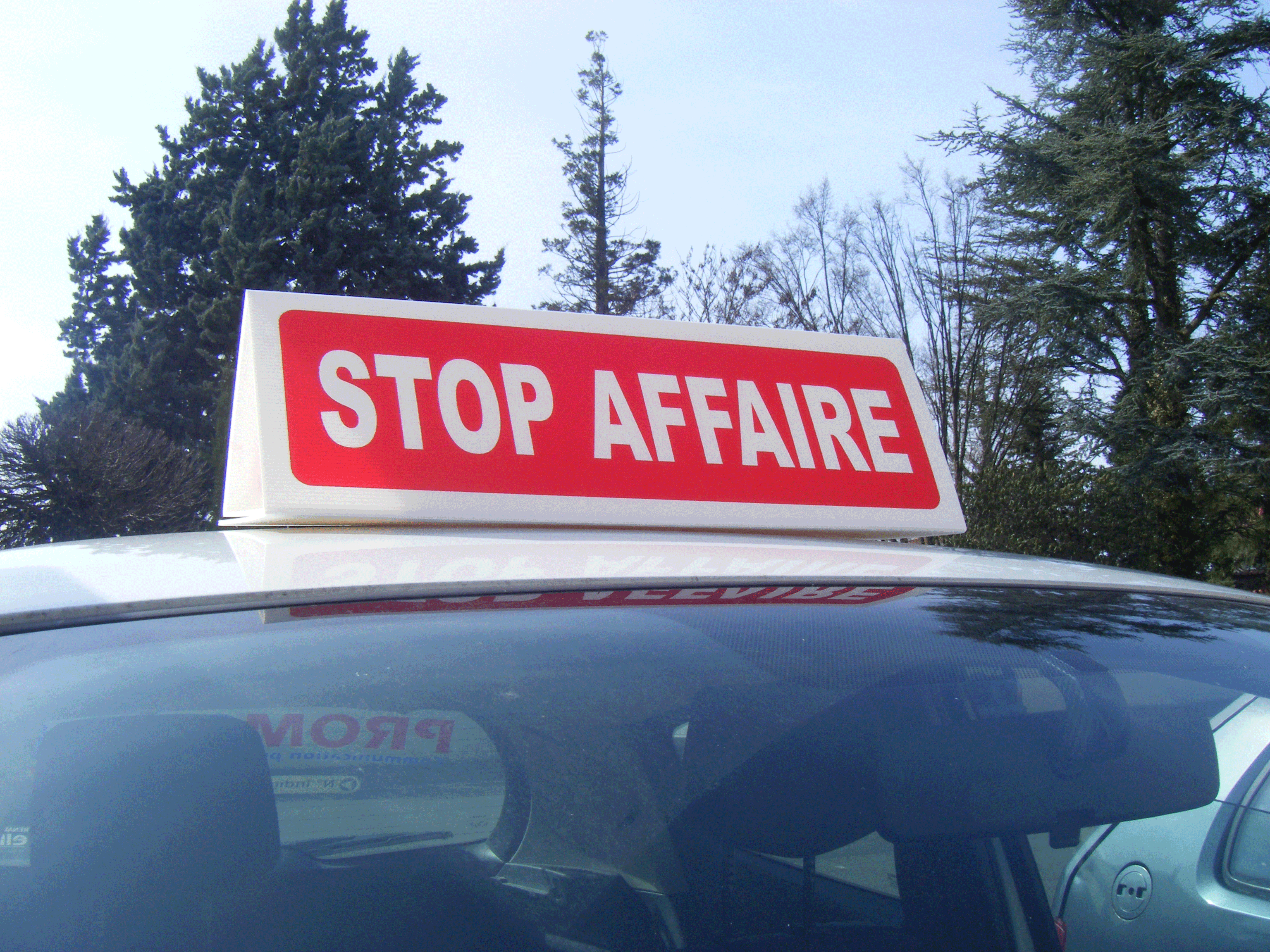 Panneau de toit magnétique triangle stop affaire - Promociel