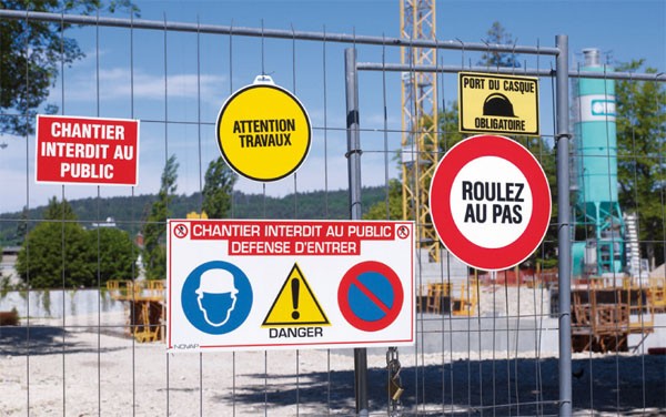 panneaux de chantier en akilux en vente chez Promociel Panneaux de chantier en akilux